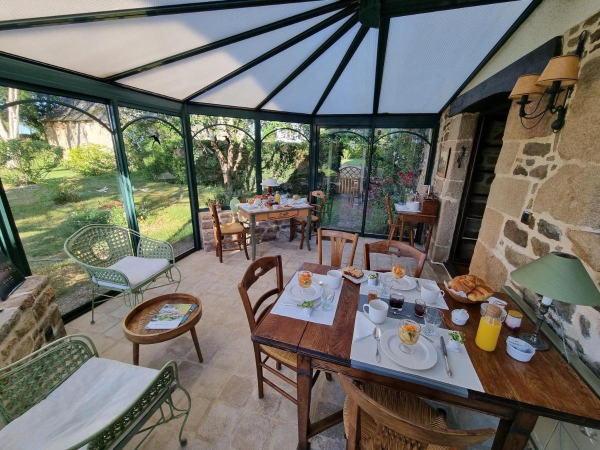 Les Berges De La Planchette Bed & Breakfast Yvignac-la-Tour Exterior photo
